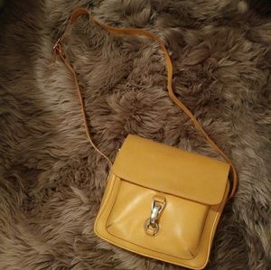 🌹CB Pelleterie yellow Italian leatherBag